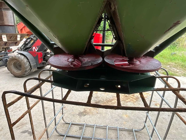 Amazone za e 1002 superspread zaaimachine met dubbele schijf - afbeelding 11 van  13