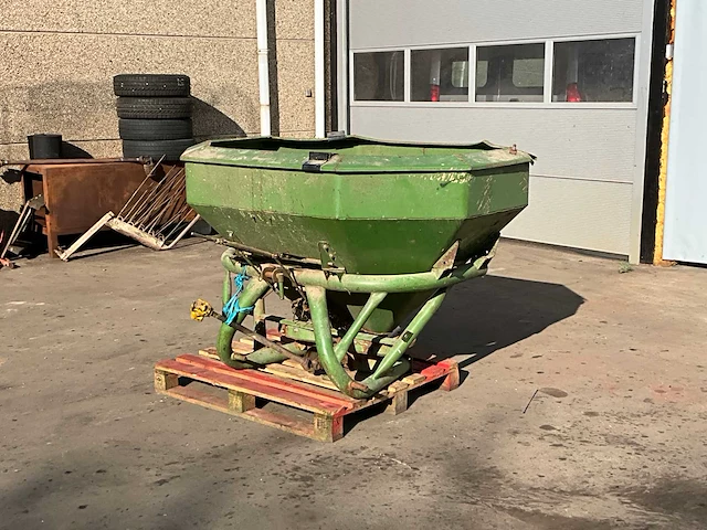 Amazone za-e1002 kunstmeststrooiers - afbeelding 1 van  12