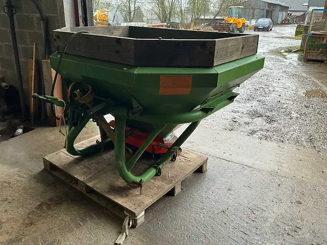 Amazone za-f 804 kunstmeststrooier - afbeelding 1 van  9
