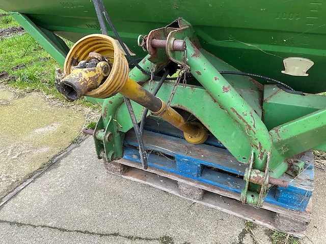 Amazone za-u1001 meststofstrooier - afbeelding 3 van  12