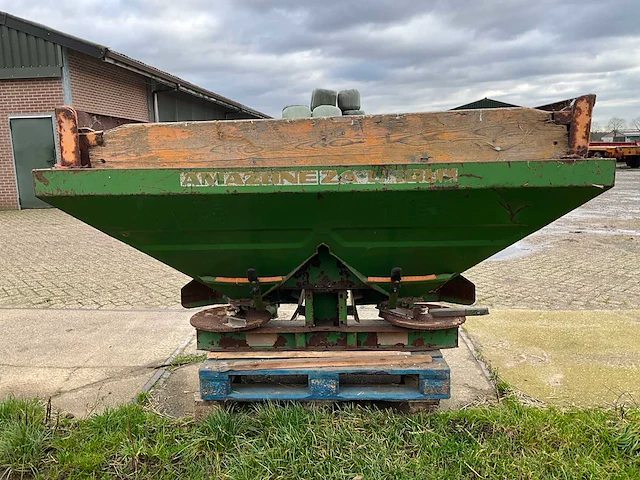 Amazone za-u1001 meststofstrooier - afbeelding 7 van  12