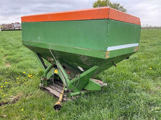 Amazone za-u1501 kunstmeststrooier - afbeelding 1 van  11