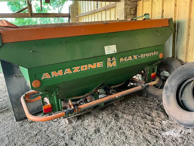 Amazone zam max-tronic kunstmeststrooier - afbeelding 3 van  9