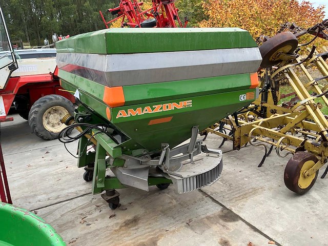 Amazonen-werke amazone za-m compact gedragen kunstmeststrooier - afbeelding 2 van  8