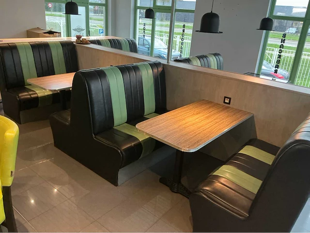 American dining tafels en banken restauranttafel - afbeelding 2 van  5