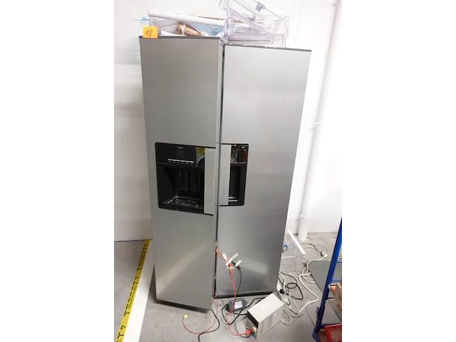 Amerikaanse koelkast whirlpool - afbeelding 1 van  8