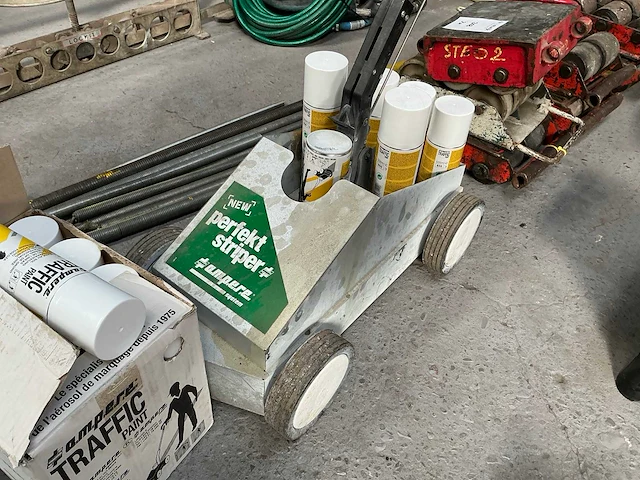 A.m.p.e.r.e perfekt striper lijnmarkeertoestel - afbeelding 3 van  5