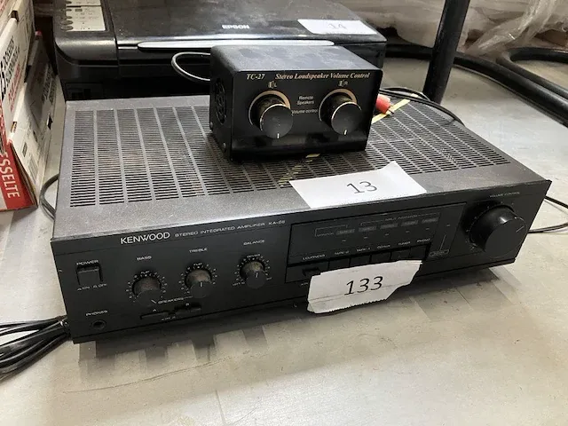 Amplifier kenwood - afbeelding 1 van  2