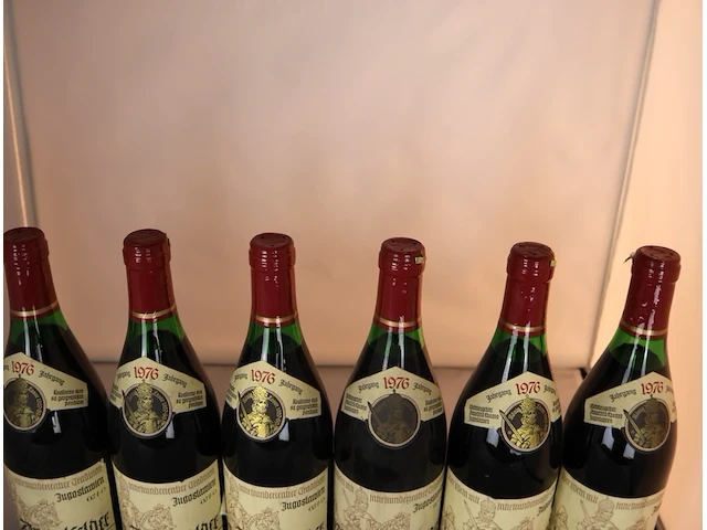 Amselfelder pinot noir 1976 (x6) - afbeelding 2 van  3