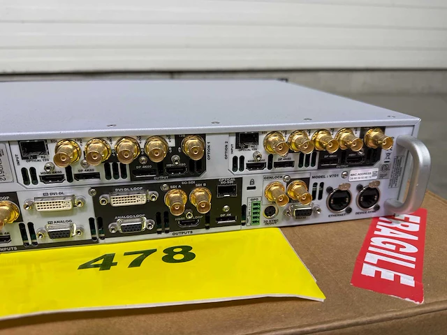 Analog way - vio4k - broadcast equipment - afbeelding 2 van  3
