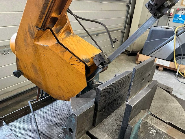 Anbas/boza metalen horizontale bandzaagmachine - afbeelding 10 van  11