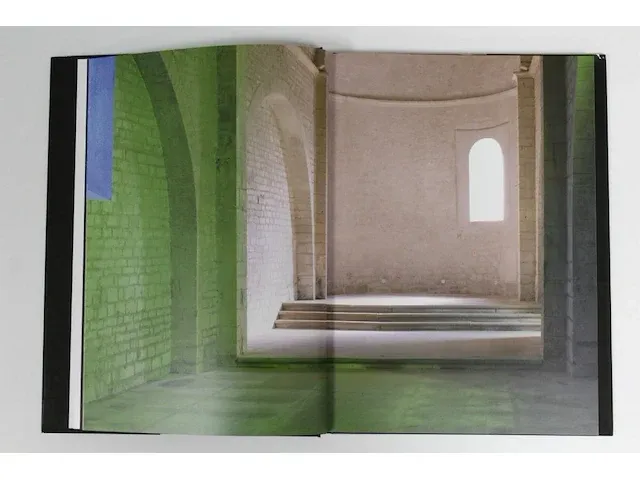 Ann veronica janssens - chapelle s-v, grignan - nieuw - afbeelding 2 van  5