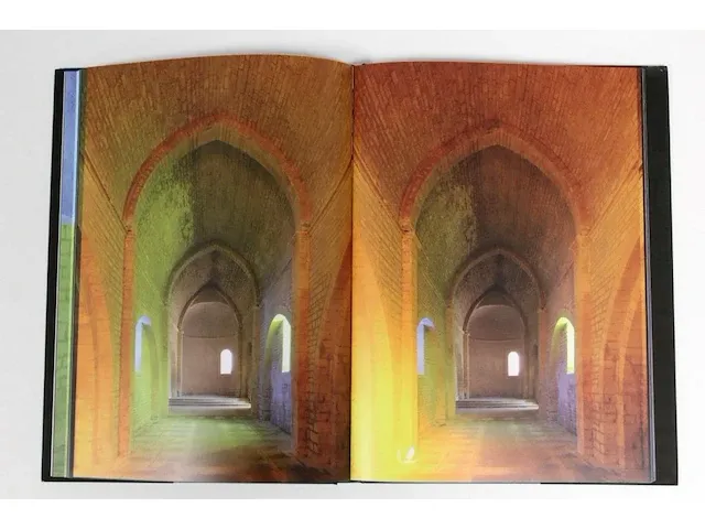 Ann veronica janssens - chapelle s-v, grignan - nieuw - afbeelding 3 van  5