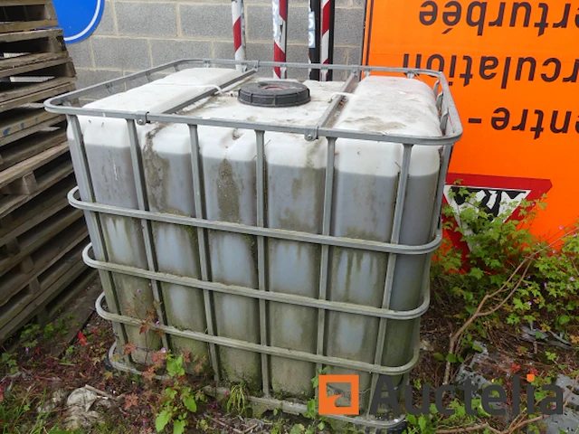 Anticorrosief chemisch product tank - afbeelding 1 van  12
