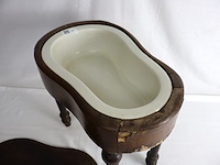 Antiek bidet - afbeelding 2 van  4