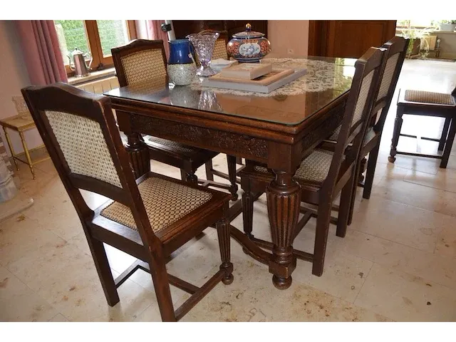Antiek eetkamer bestaande uit buffetkast 6 deuren 1 lade marmeren blad, uitschuifbare tafel glazen blad, 6 stoelen stoffen zit en rug, wandkast 3 deuren 1 lade marmeren blad en spiegel, stoel met armleuning - afbeelding 9 van  18