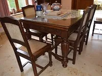 Antiek eetkamer bestaande uit buffetkast 6 deuren 1 lade marmeren blad, uitschuifbare tafel glazen blad, 6 stoelen stoffen zit en rug, wandkast 3 deuren 1 lade marmeren blad en spiegel, stoel met armleuning - afbeelding 9 van  18