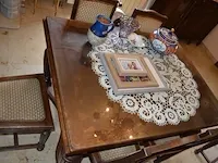 Antiek eetkamer bestaande uit buffetkast 6 deuren 1 lade marmeren blad, uitschuifbare tafel glazen blad, 6 stoelen stoffen zit en rug, wandkast 3 deuren 1 lade marmeren blad en spiegel, stoel met armleuning - afbeelding 10 van  18