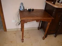 Antiek eetkamer bestaande uit buffetkast 6 deuren 1 lade marmeren blad, uitschuifbare tafel glazen blad, 6 stoelen stoffen zit en rug, wandkast 3 deuren 1 lade marmeren blad en spiegel, stoel met armleuning - afbeelding 18 van  18