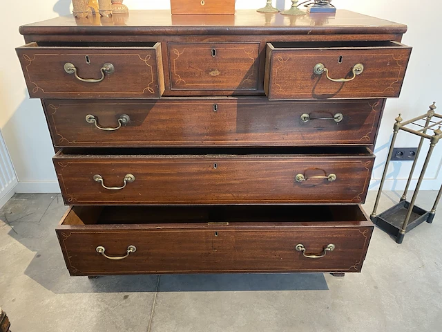 Antiek engelse commode - mahonie - afbeelding 2 van  3