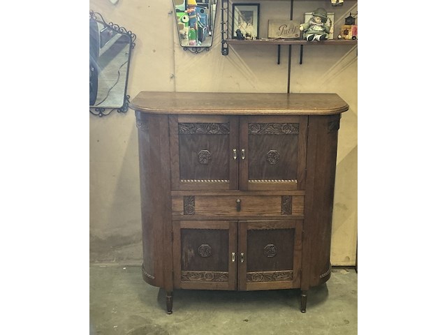 Antiek kastje, stereo en/ of barkastje. mooi gesculpteert - afbeelding 1 van  6