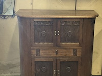 Antiek kastje, stereo en/ of barkastje. mooi gesculpteert - afbeelding 1 van  6