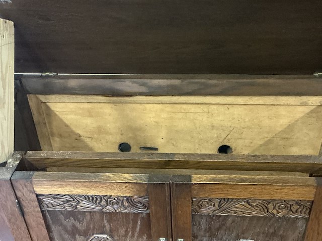 Antiek kastje, stereo en/ of barkastje. mooi gesculpteert - afbeelding 6 van  6