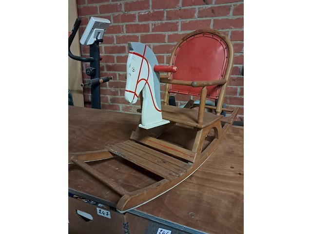 Antiek schommelpaard - afbeelding 3 van  4