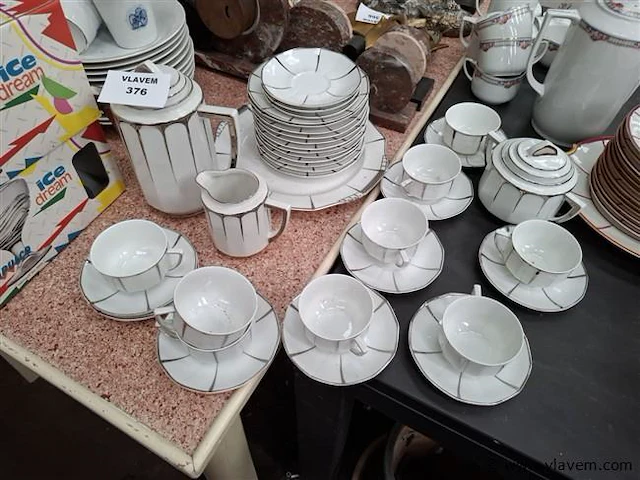 Antiek servies - afbeelding 1 van  3