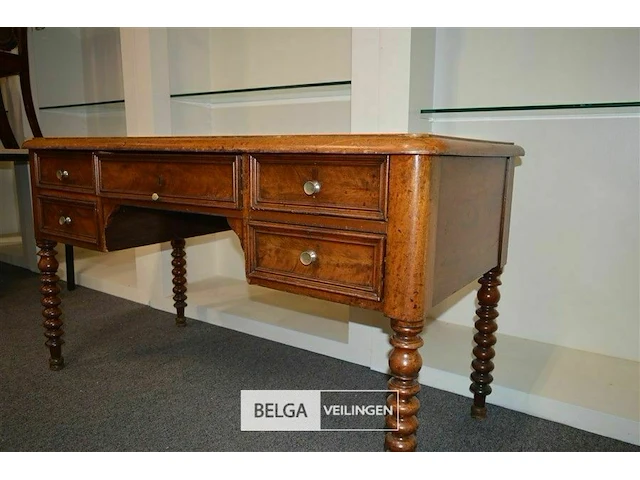 Antiek stijlbureau - afbeelding 1 van  4