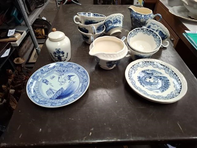 Antiek vaatwerk - afbeelding 3 van  7