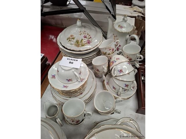 Antiek vaatwerk - afbeelding 1 van  6