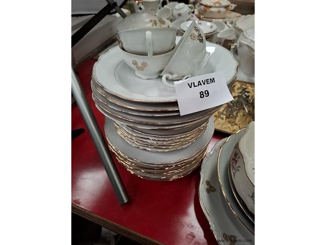 Antiek vaatwerk - afbeelding 1 van  2