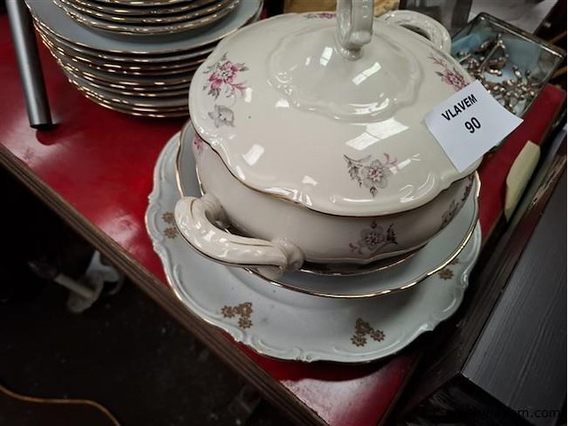 Antiek vaatwerk - afbeelding 1 van  4