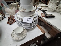 Antiek vaatwerk - afbeelding 1 van  4