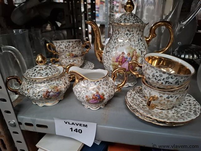 Antiek vaatwerk - afbeelding 1 van  4