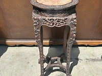 Antieke afgeronde oosterse tafel - afbeelding 1 van  9