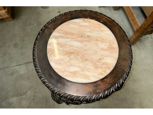 Antieke afgeronde oosterse tafel - afbeelding 2 van  5