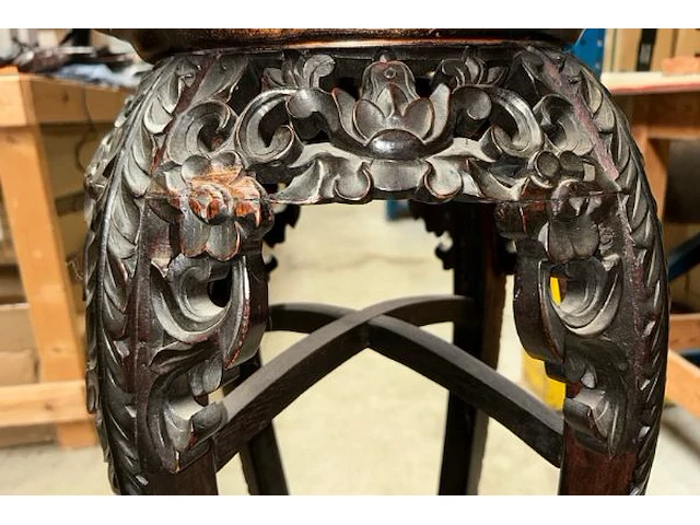 Antieke afgeronde oosterse tafel - afbeelding 4 van  7
