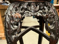 Antieke afgeronde oosterse tafel - afbeelding 4 van  7