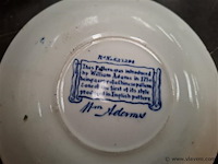 Antieke borden - afbeelding 2 van  2