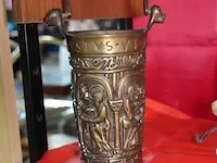 Antieke bronzen wijwateremmer - afbeelding 1 van  1