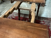 Antieke eettafel, uittrekbaar met 3 inlegpanelen. - afbeelding 5 van  5