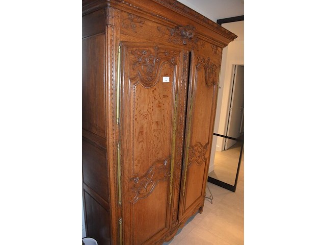 Antieke eiken halkast met 2 deuren ca. 2,20 m hoog en ca. 1,30 m breed - afbeelding 9 van  11