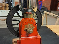 Antieke gietijzeren koffiemolen - afbeelding 3 van  8