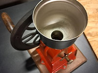 Antieke gietijzeren koffiemolen - afbeelding 7 van  8