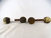 Antieke halters - afbeelding 2 van  2