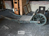 Antieke houten kruiwagen - afbeelding 1 van  6