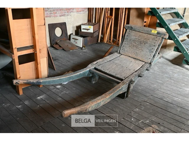 Antieke houten kruiwagen - afbeelding 3 van  6