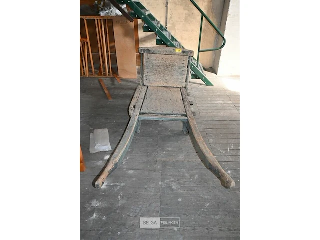 Antieke houten kruiwagen - afbeelding 4 van  6